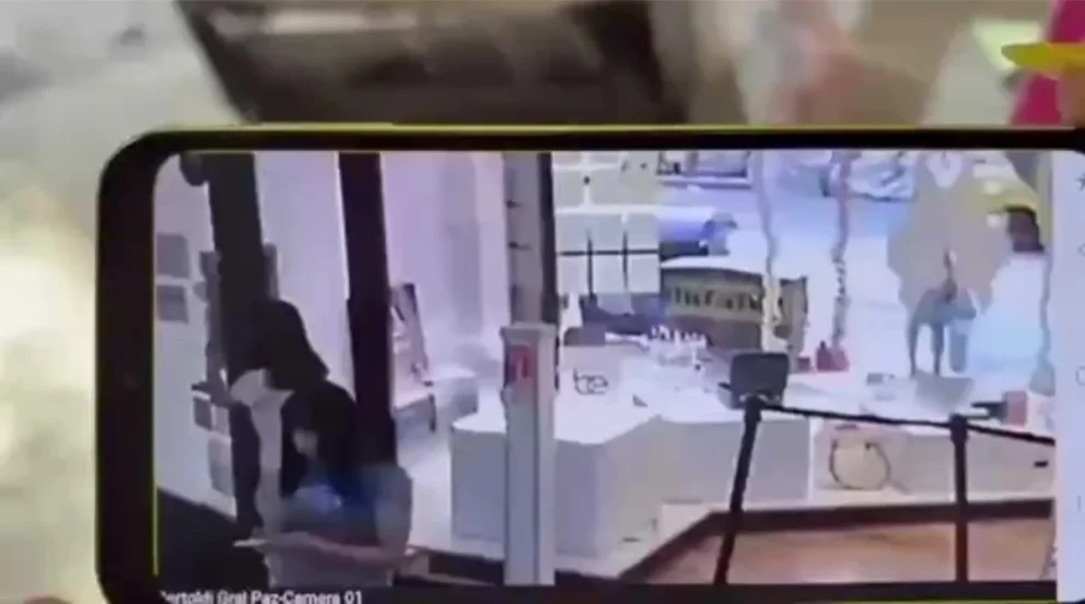 Un auto atropelló a varios peatones en pleno centro de Córdoba ...