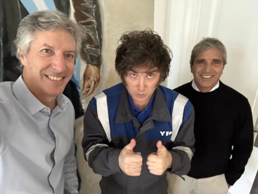 Santiago Bausili, Javier Milei y Luis Caputo