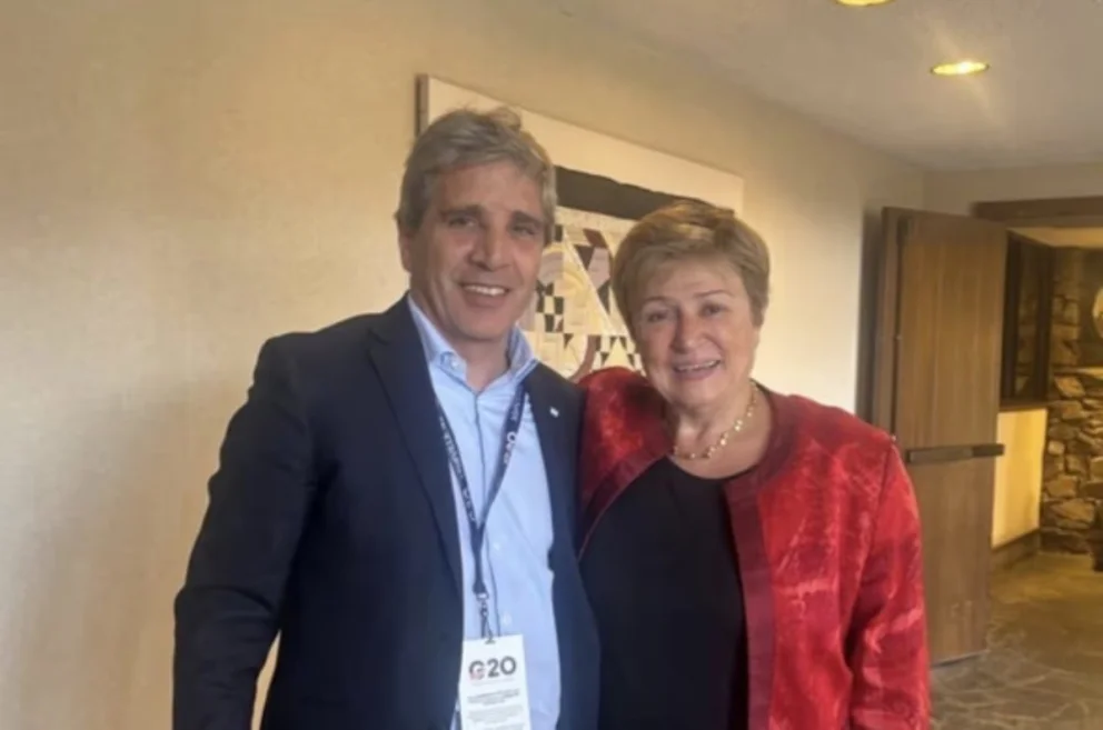 Luis Caputo y Kristalina Georgieva